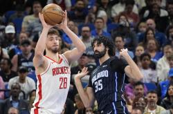 开云体育下载-火箭将客场挑战76人，哈登将率领球队争夺胜利的简单介绍