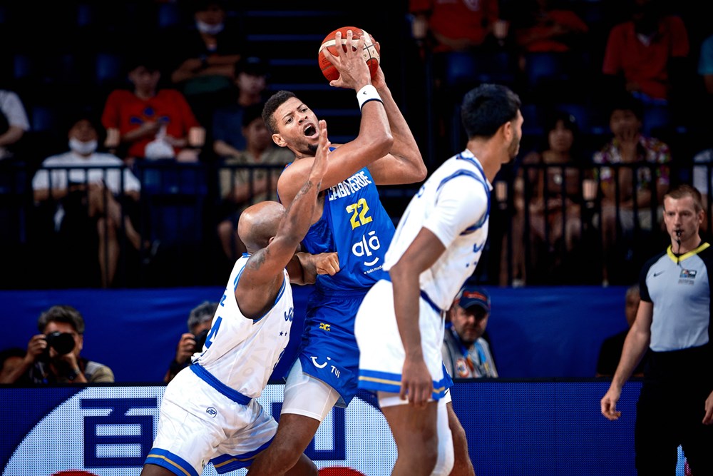 南韩男篮完胜墨西哥男篮,利拉德制霸全场的简单介绍 南韩男篮完胜墨西哥男篮,利拉德制霸全场的简单介绍