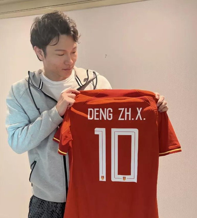 包含足球队主教练发声,誓言带队登顶的词条 包含足球队主教练发声,誓言带队登顶的词条